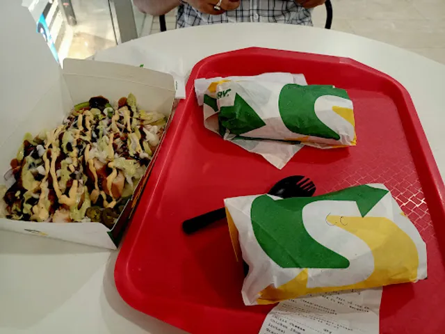 Subway Lulu Mall