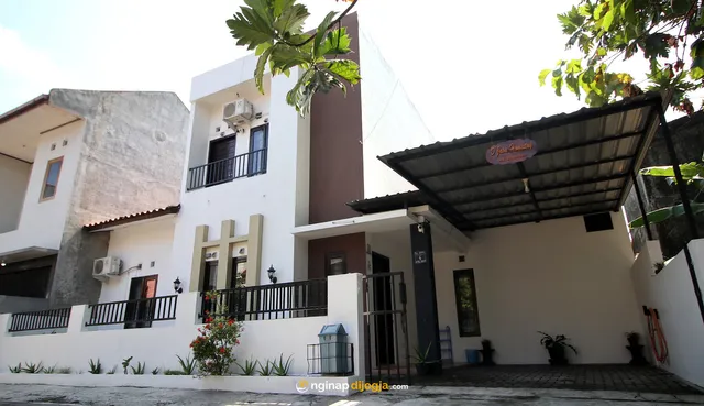 D'Java Homestay Unit Monjali 2 Managed by The Grand Java