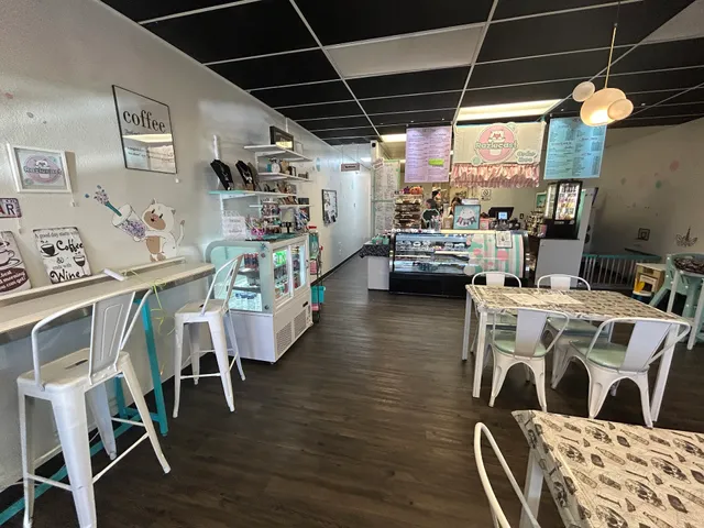 Razlecast nibbles Sips and gifts