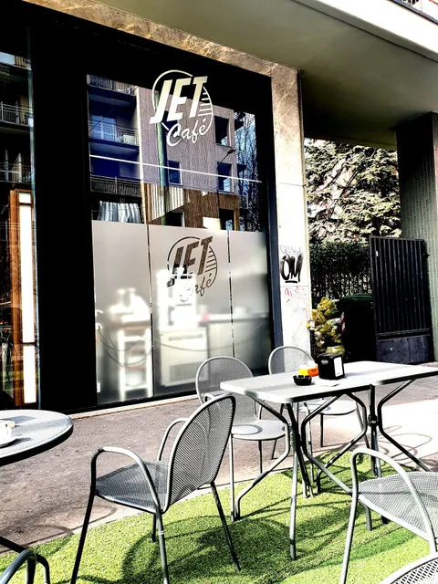 Jet Café