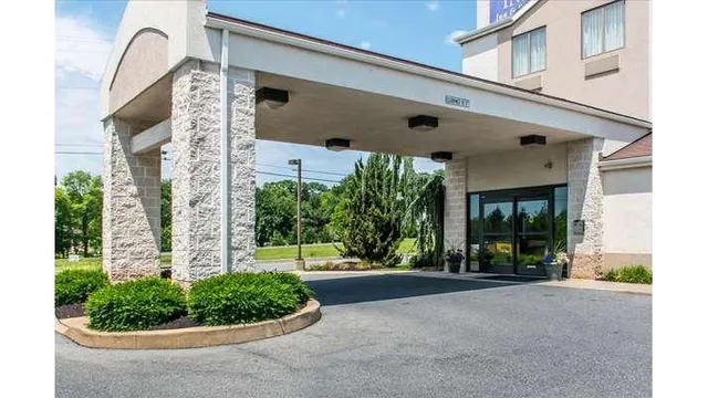 Sleep Inn & Suites of Lancaster County