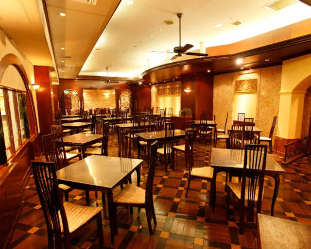 絶品小籠包 満月廬 新宿パークタワー店