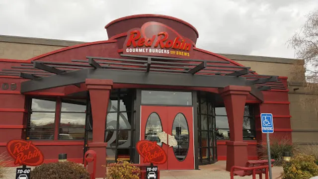 Red Robin Gourmet Burgers and Brews