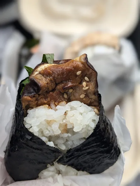 Mogu Mogu Onigiri Shop