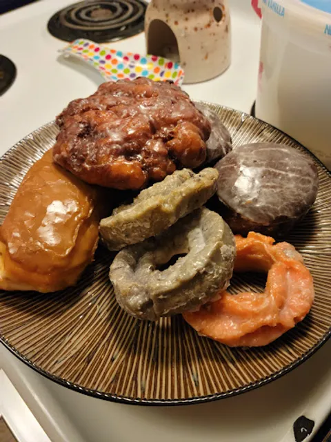 Donut D-Light, Boba and Smoothie