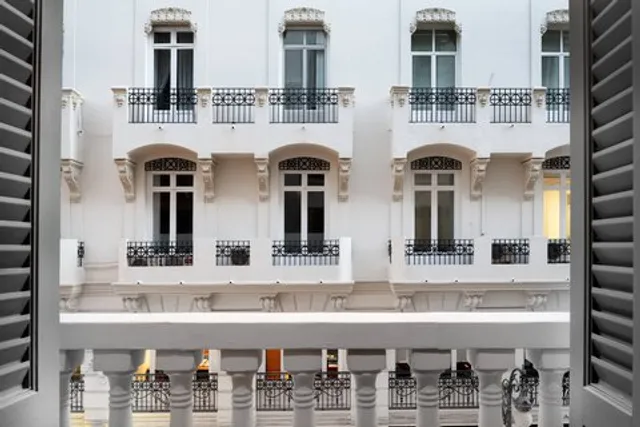 Palacio Santa Clara, Autograph Collection