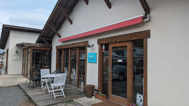 地域とつくる レストランはなの家