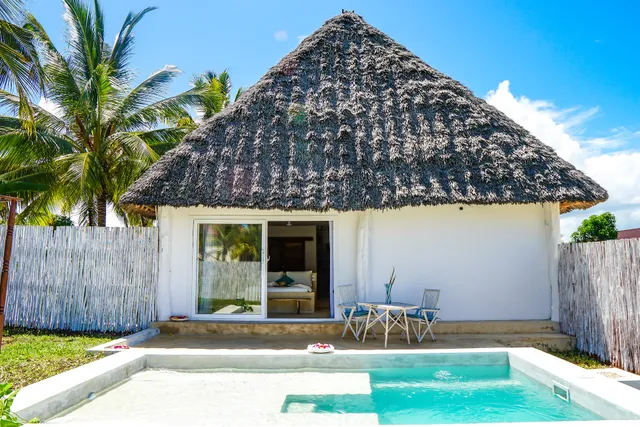 Aquamarina Hotel & Apartments