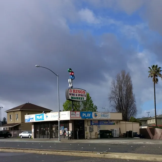 3 Rings Wine & Spirits Market