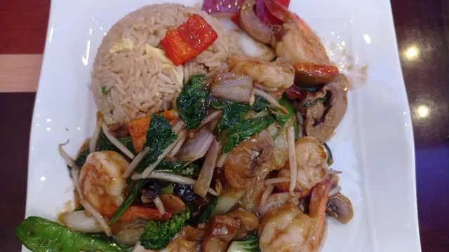 Chifa Polleria Qun Yue