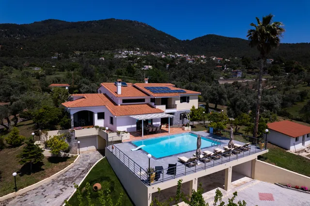 Kouvelia Country Home Luxury Villa Rental