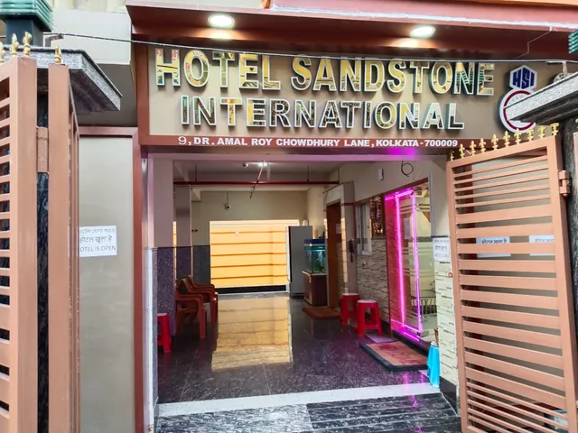 Hotel Sandstone International