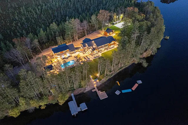 Spooner Lake Island Oasis