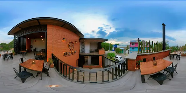Xhuladii Restaurante y Mezcaleria