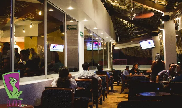 Bar & Lounge El Cuatete