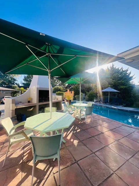 Sir Roys Guest House and Conference Centre