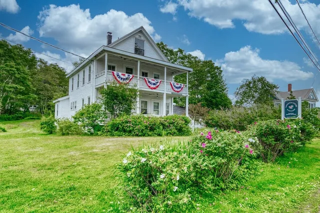 Laughton House & Cottages