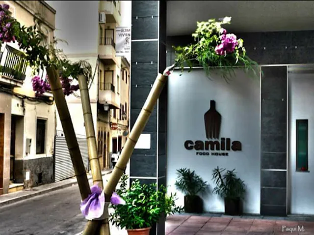 Camila Food House