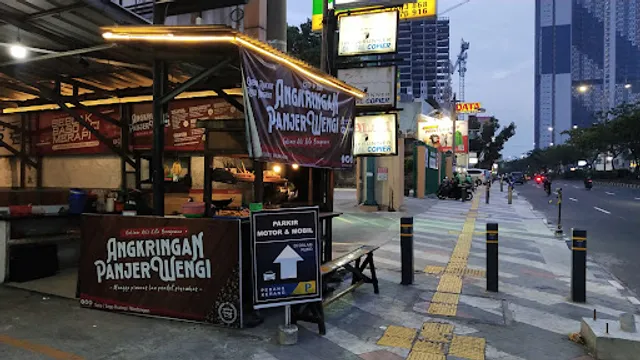 Angkringan Panjerwengi, Margonda