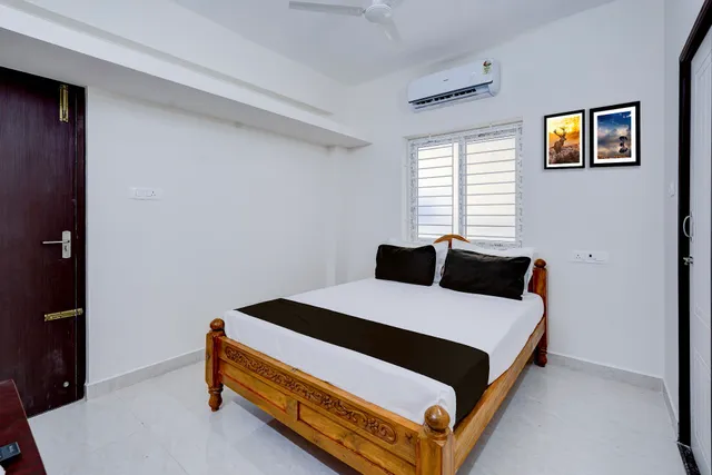 Hotel O Eswar Guest House Padur