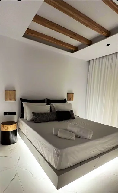 Black & White Concept ️ ️