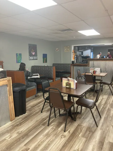 Fresh Garden Market & Smokehouse