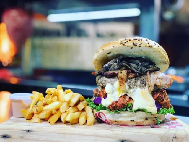 HAMBURMET FOOD TRUCK CAMPECHE