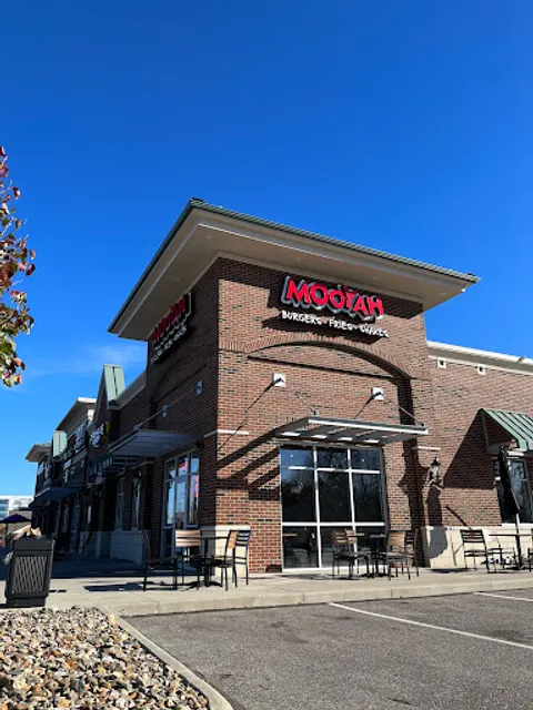 MOOYAH Burgers, Fries & Shakes