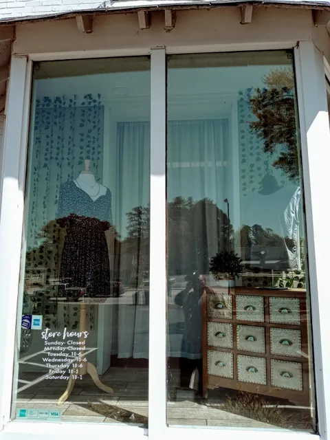 Smoore Boutique & Salon