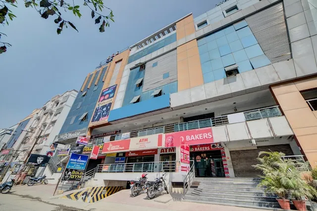 Capital O 28086 Sindhura Grand