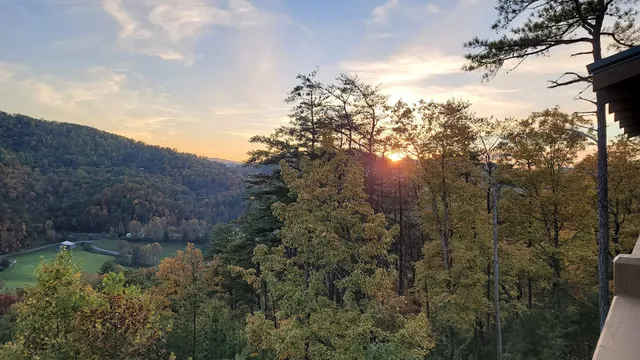 Soaring Ridge Lodge 6 Bedrooms 6 Bathrooms Cabin