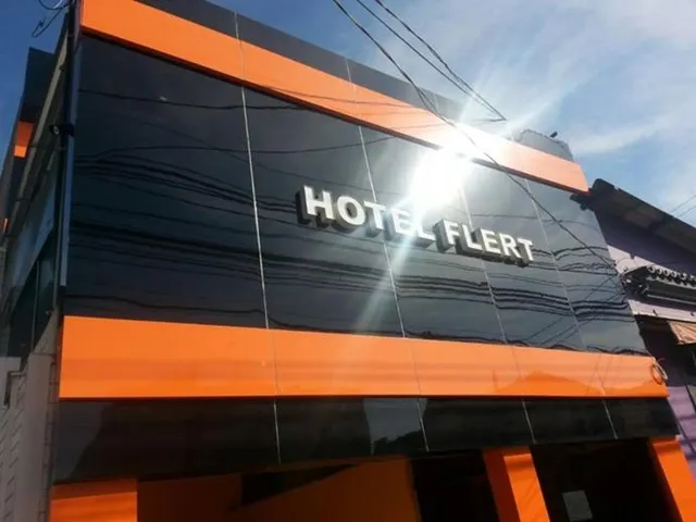 Hotel Flert