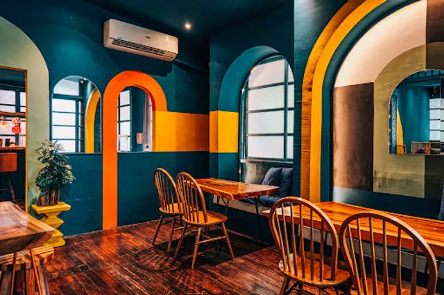 Cosmic Kapitolyo, Pasig - A Vegan Restaurant & Cafe