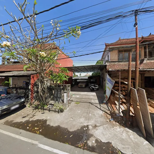 Warung Babi Guling ibu Desak