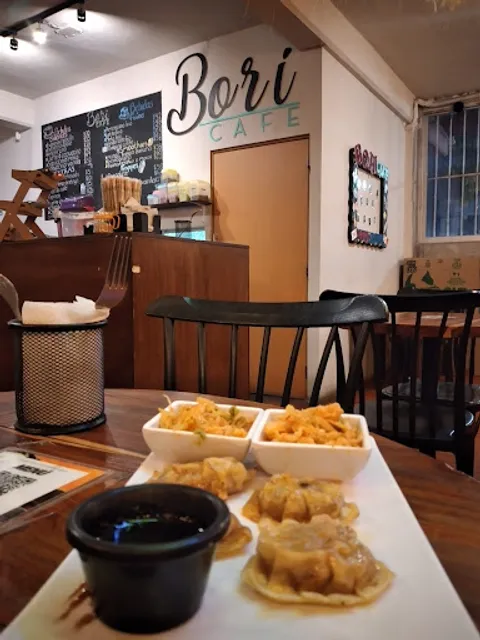 Bori, Café y Comida Coreana
