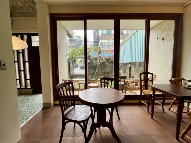 再再咖啡 à plus