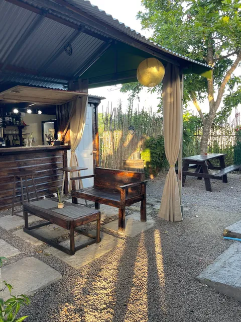 Stickz Bar and Restaurant