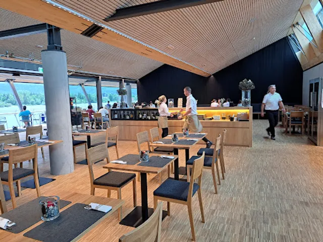 Café & Restaurant EQ