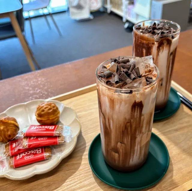 Boggy Doggy Cafe and Desert