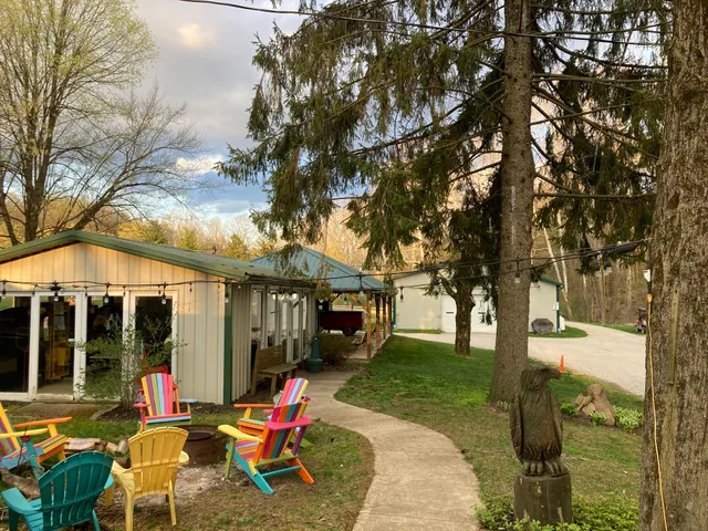 Rustic Knolls Campsites and Cabins