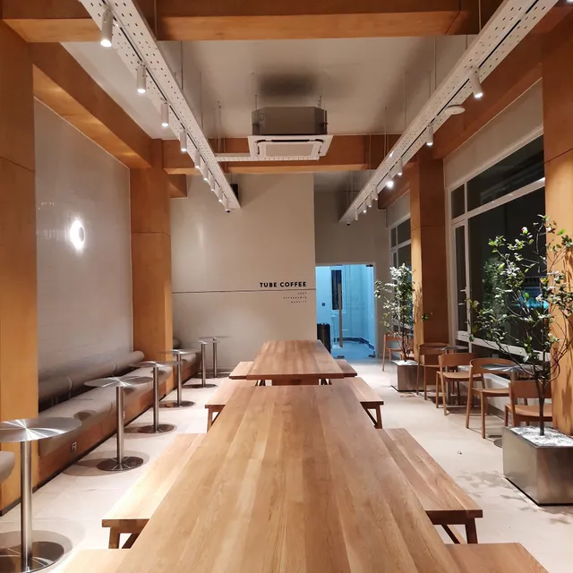 TUBE COFFEE Camko City