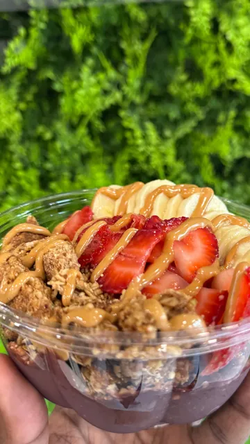 Main Squeeze Juice Bar & Cafe