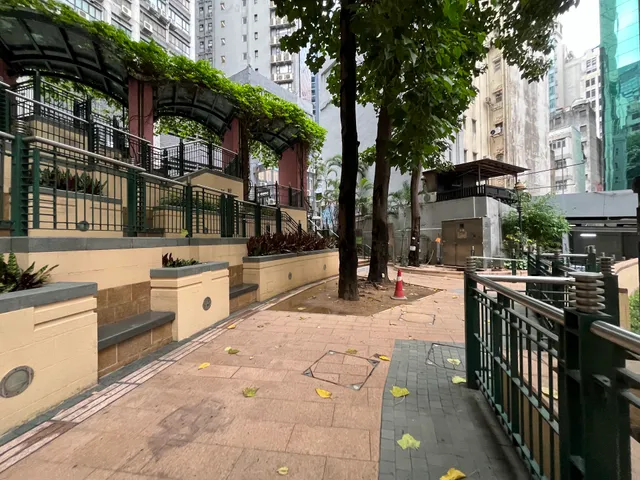 Lok Hing Lane Sitting-out Area (Lan Kwai Fong Amphitheatre)