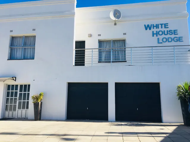 White House Lodge