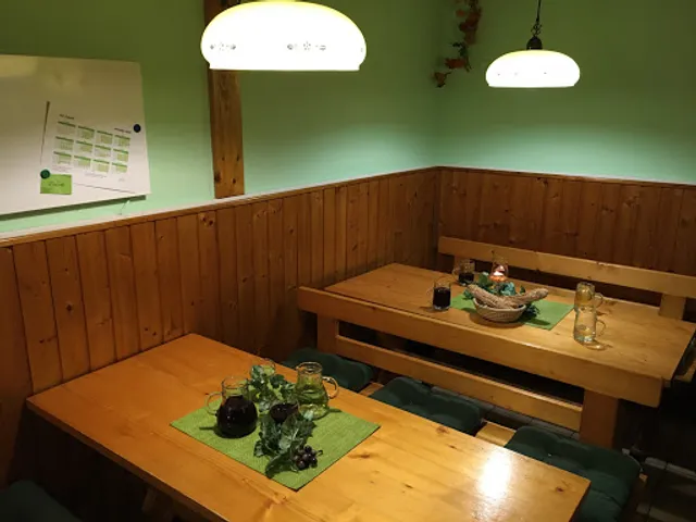 Buschenschank Zur Duschl ausg'steckt 10.9.-21.12.