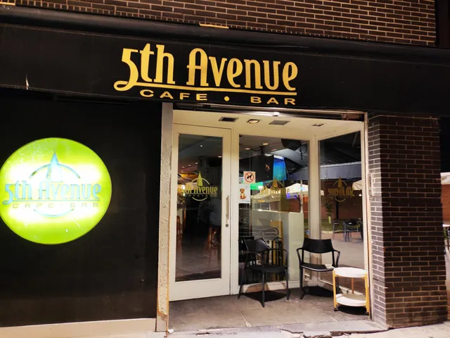 Bar 5th Avenue