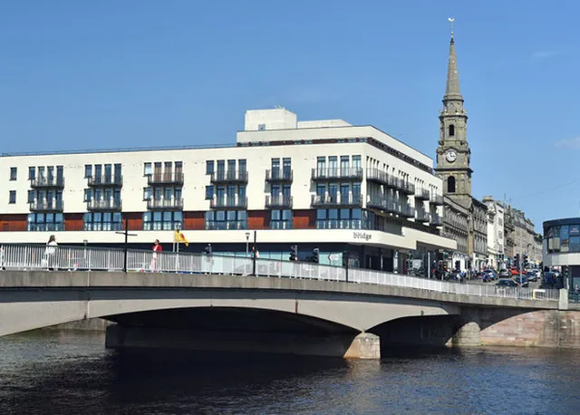 Highland Apartments by Mansley