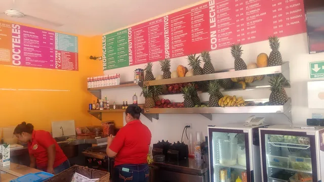 EL PAPAYÓN Jugos y Licuados