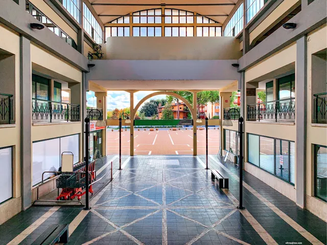 Centro commerciale “La Perugina”