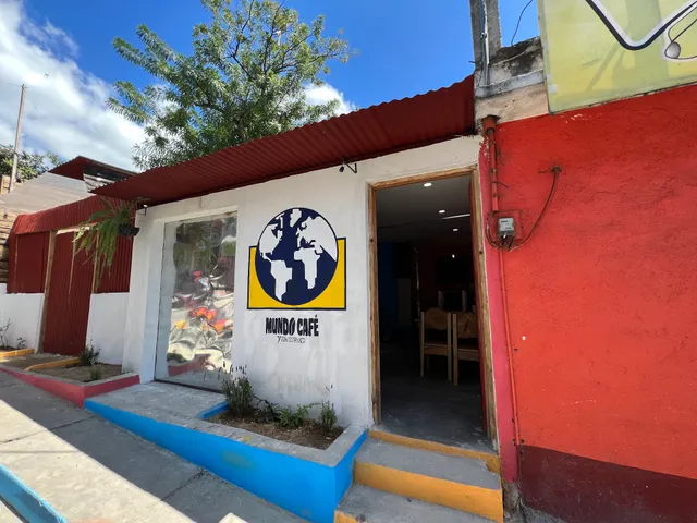 Mundo café Atitlán y Jardín botánico